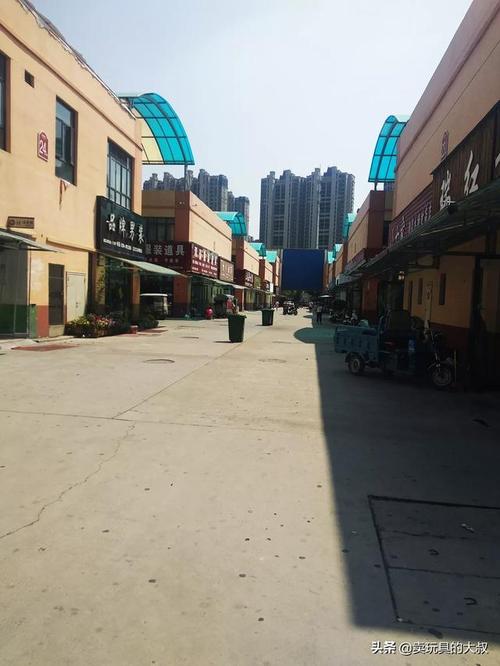 周口华耀城b区服装鞋帽批发一条龙你来这里买过衣服吗